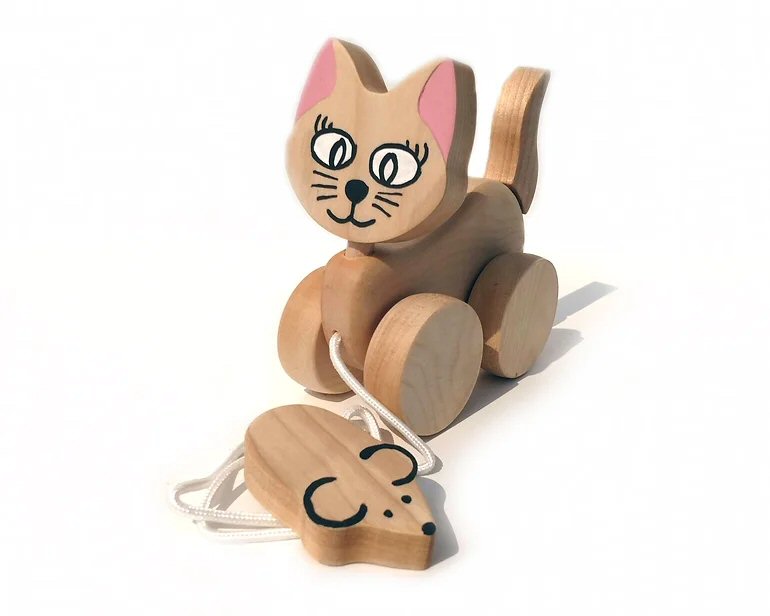 Chat à trainer en bois fabriqué au Québec